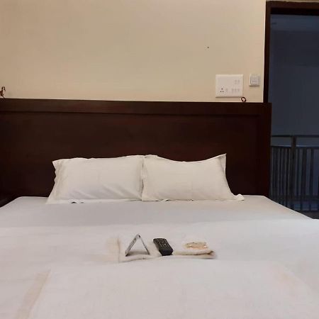Hotel Artika Inn Varanasi Exterior photo